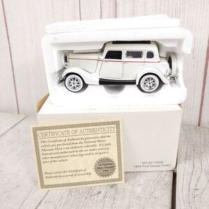 1934 Ray Ford Deluxe Fordor White 1/32 Die Cast Model #SS-T5550 - in Box